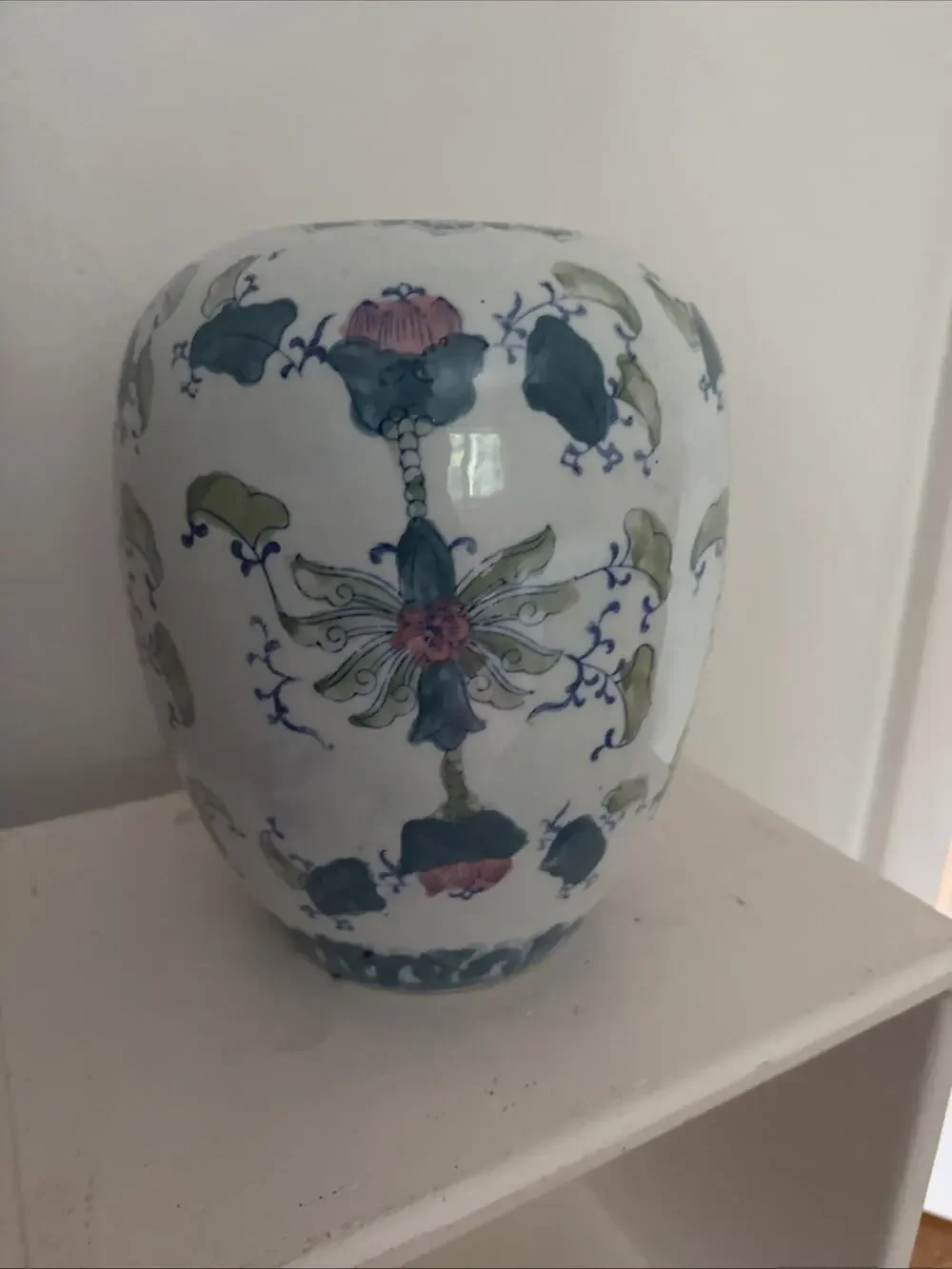 Vintage Chinese Ginger Jar - 10 Inches High - NO LID - Great Condition